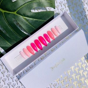 “BARBIE” Press-Ons Nails